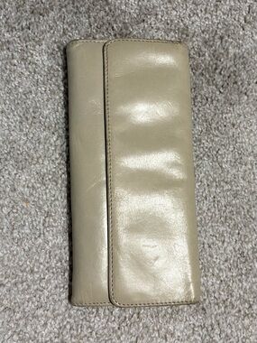 HOBO Cream Leather Long Fold Wallet